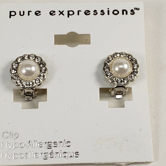 Silver-tone Faux Pearl Clip on Dazzling Earrings  - Women's Fashion Jewelry - Picture 5 of 5